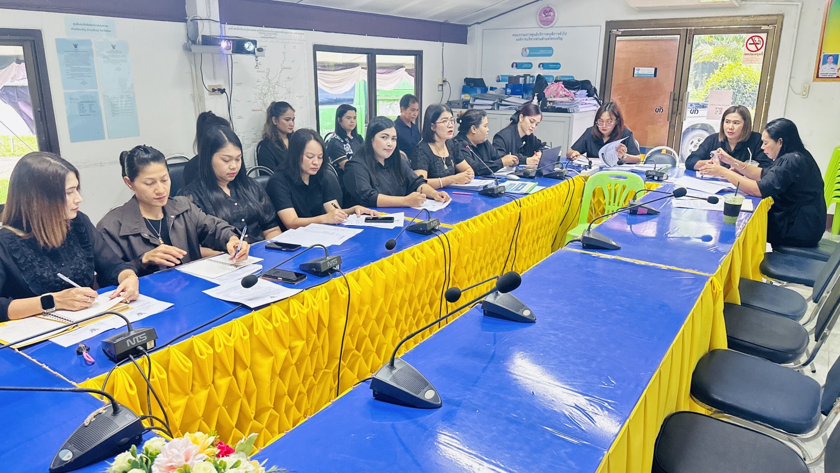 ข้าร่วมประชุมเตรียมความพร้อมการรับสมัครเลือกตั้ง นายกองค์การบริหารส่วนตำบลโคกเจริญ และสมาชิกสภาองค์การบริหารส่วนตำบลโคกเจริญ